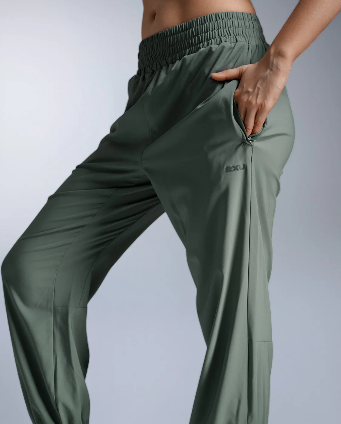 Aero Hi-Rise Woven Jogger - Image 8