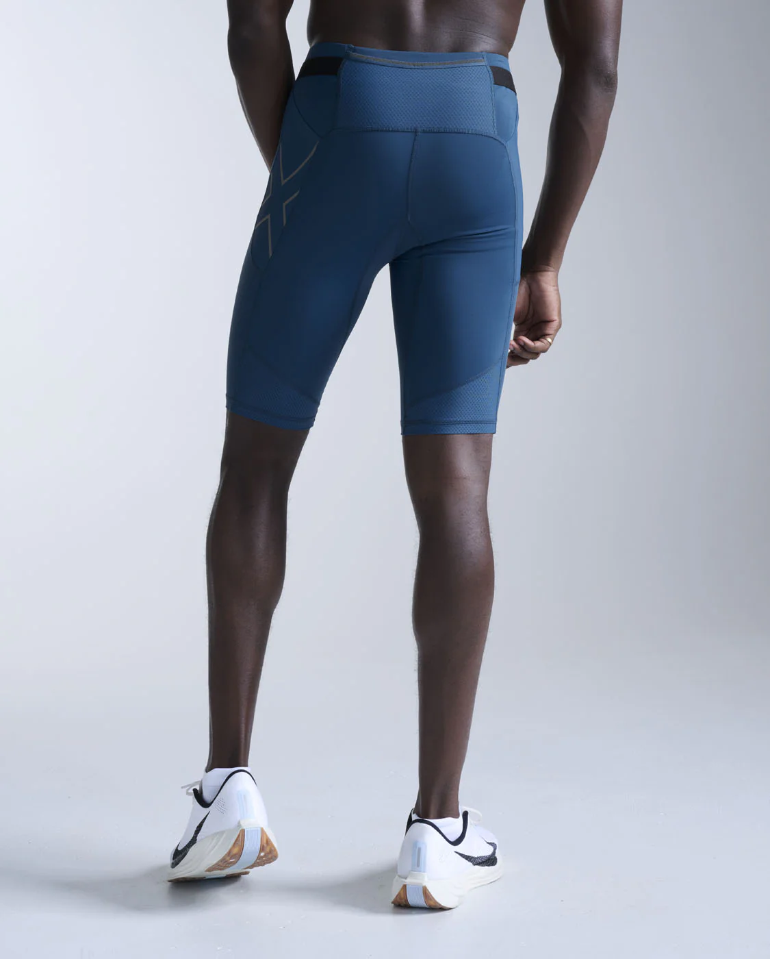 Aero Mesh Compression Shorts - Image 2