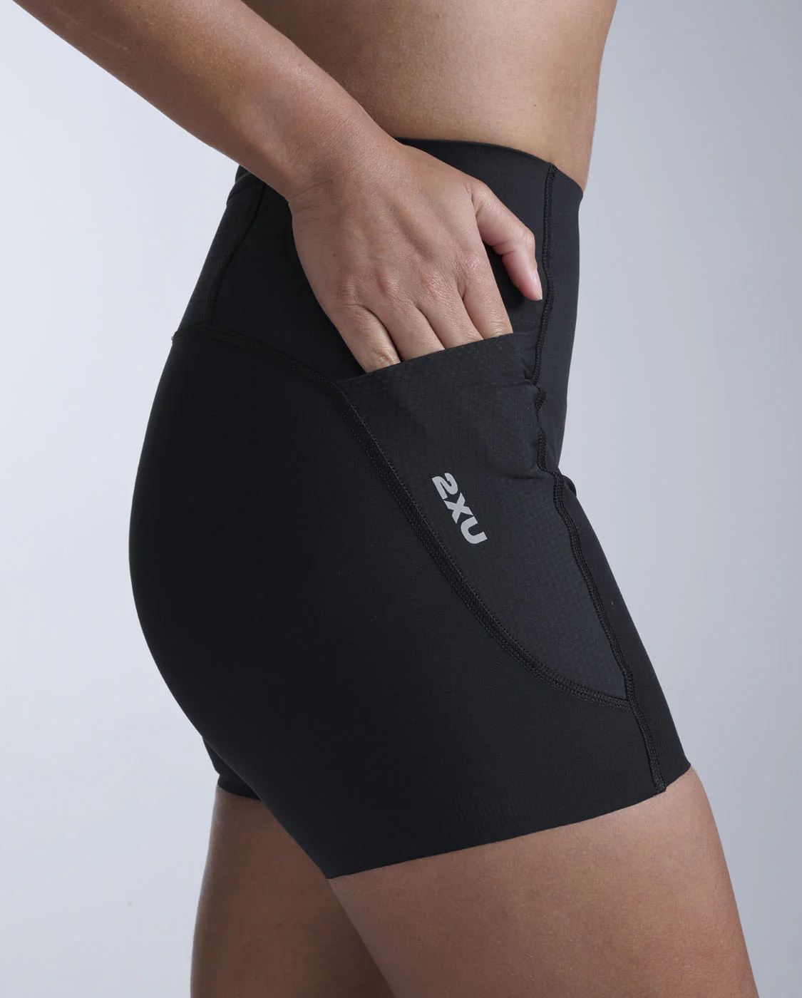 Aero Mesh Hi-Rise Compression 4 Inch Shorts - Image 4