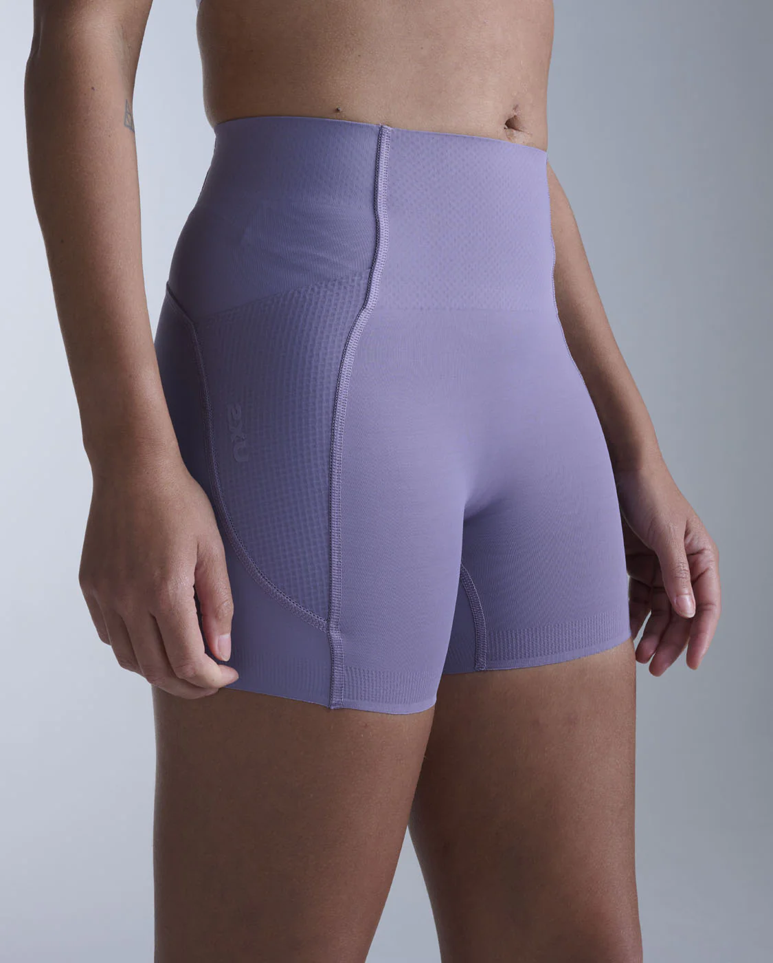 Aero Mesh Hi-Rise Compression 4 Inch Shorts - Image 3