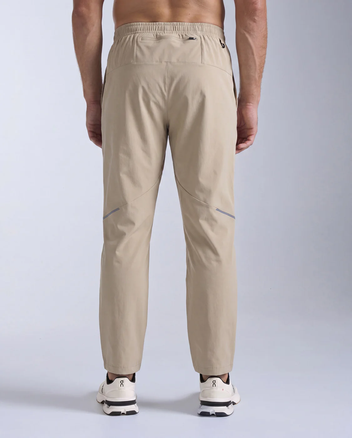 Aero Trail Jogger - Image 3