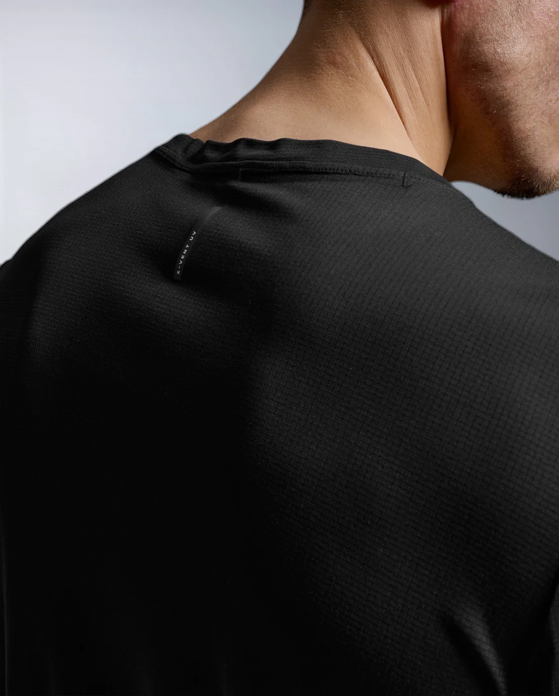Aero Trail Long Sleeve - Image 8