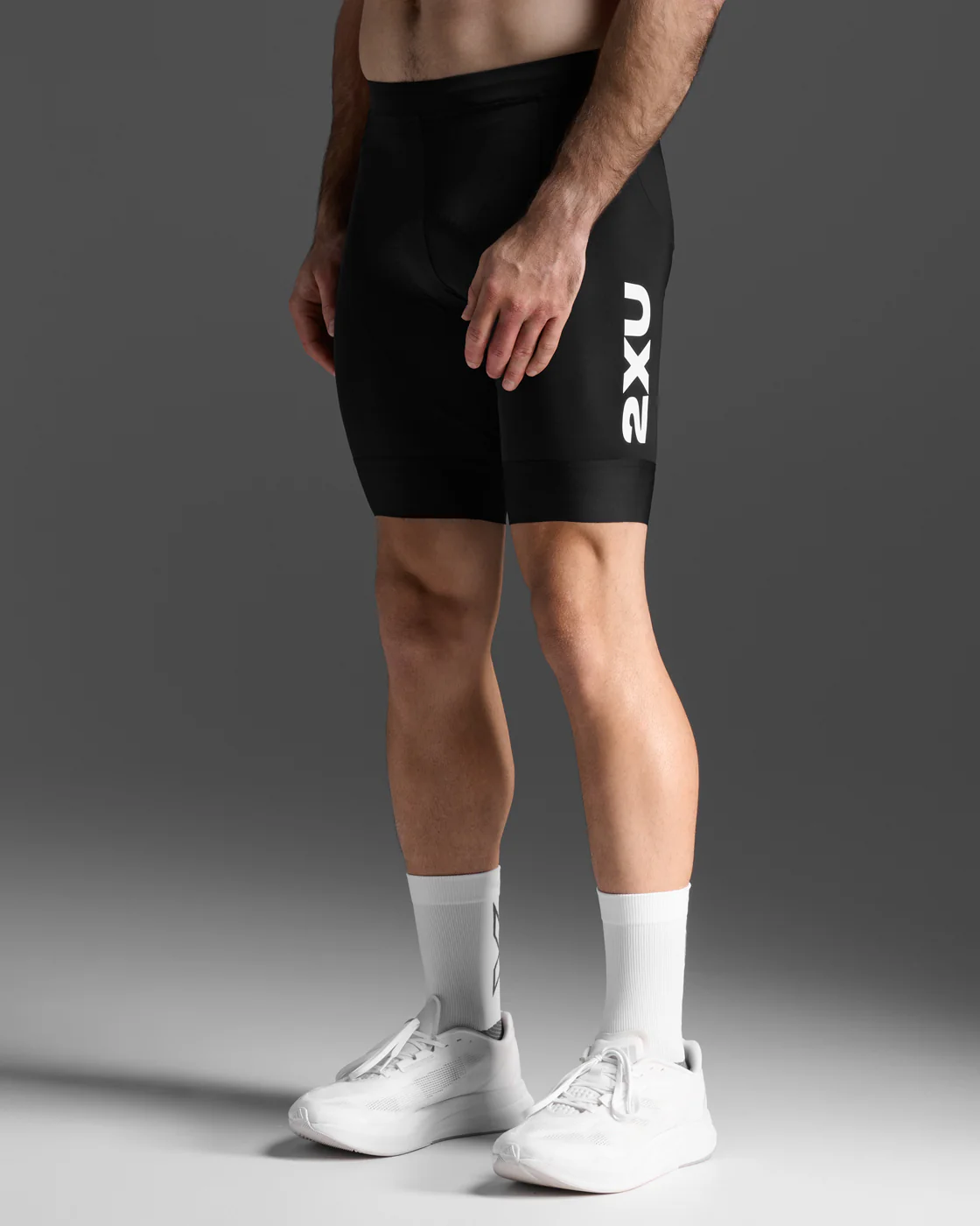 Aero Tri 9 Inch Shorts - Image 5