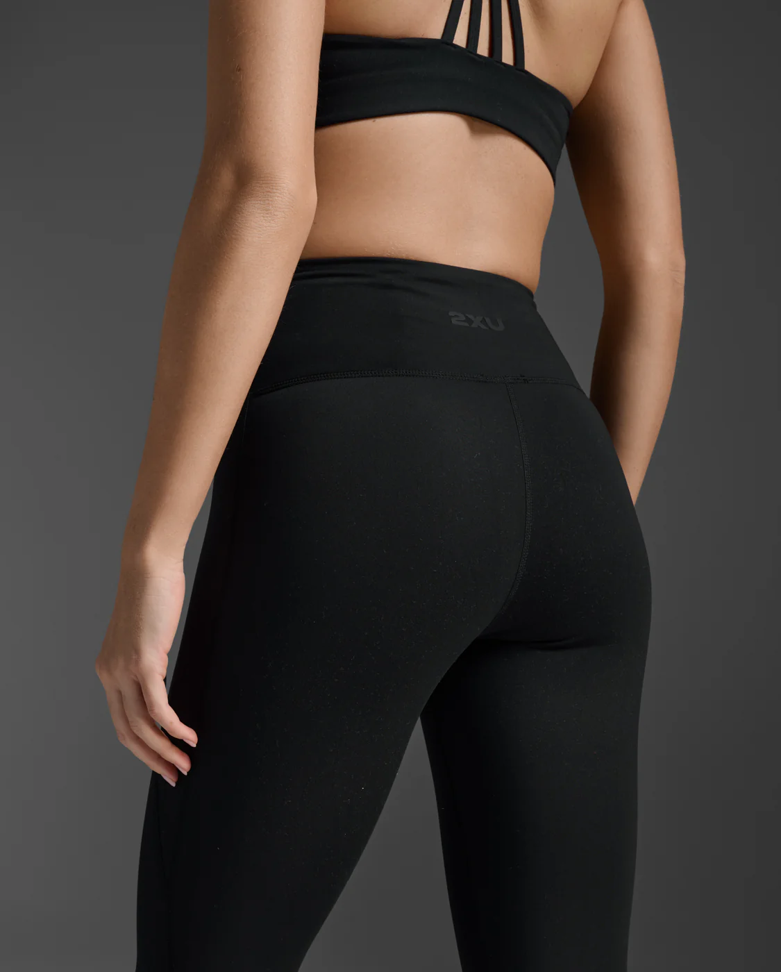 Form Soft Touch Hi-Rise Compression 3/4 Tights - Image 3