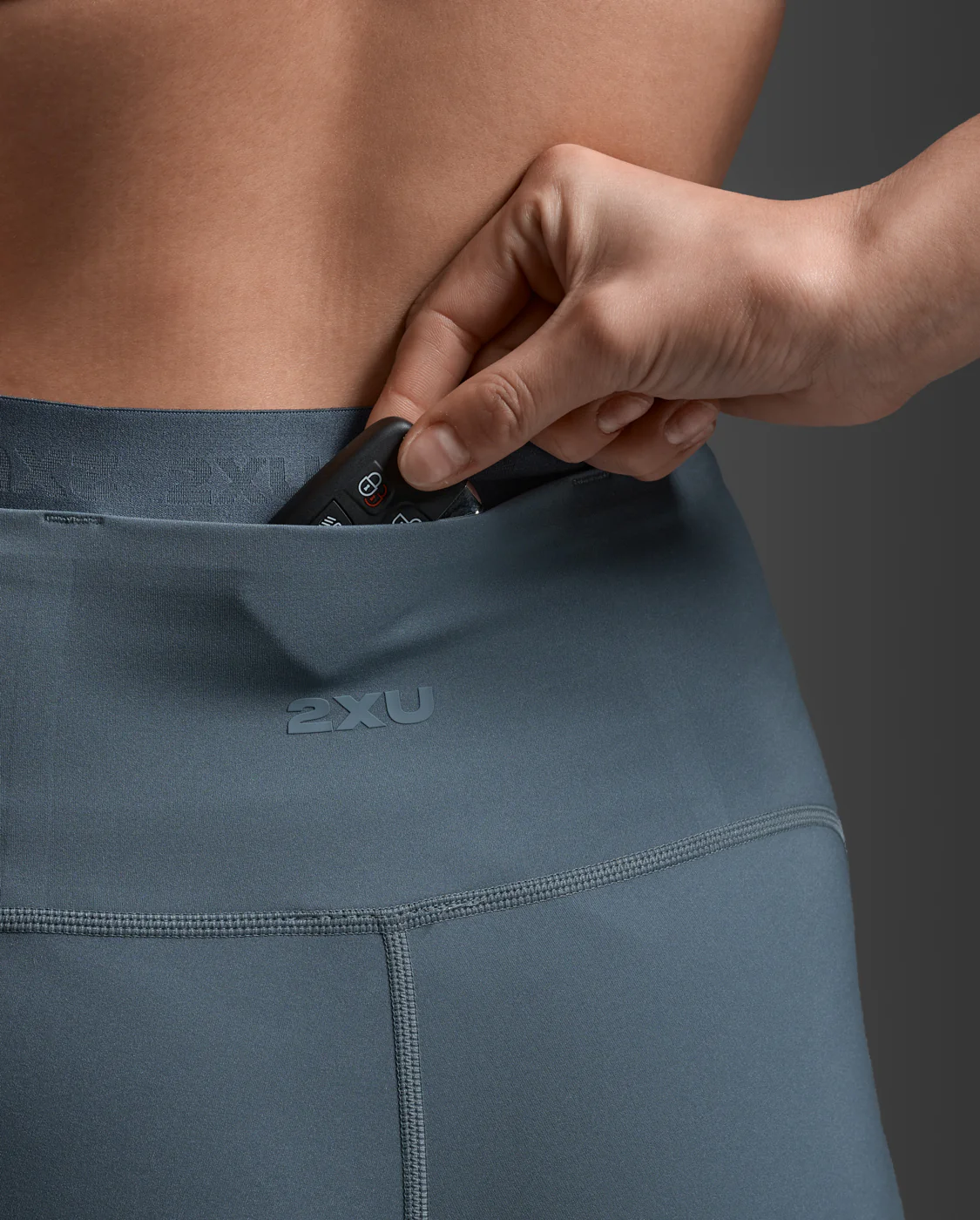 Form Stash Hi-Rise 6" Compression Short with Pockets - Image 8