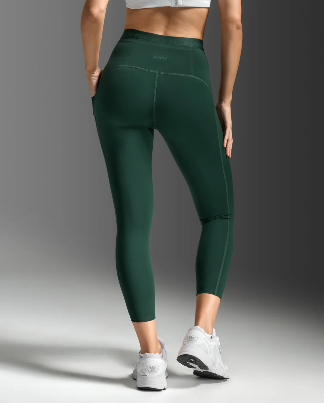 Form Stash Hi-Rise Compression 7/8 Tights with Pockets - Image 3