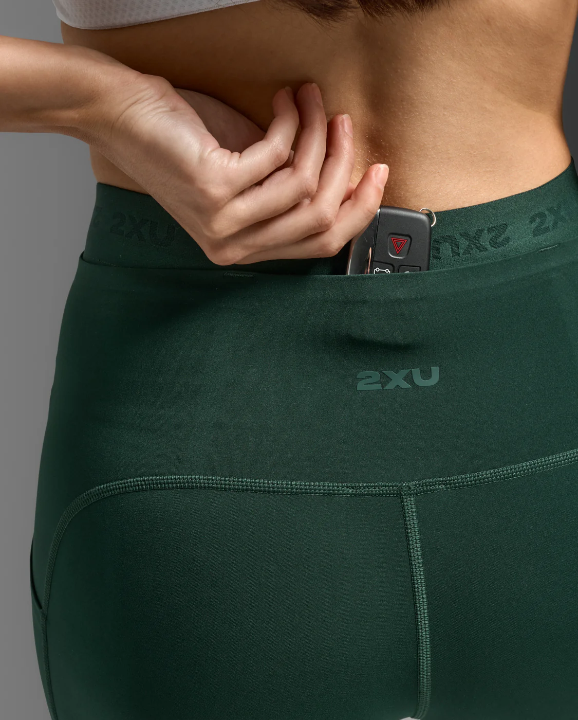 Form Stash Hi-Rise Compression 7/8 Tights with Pockets - Image 8