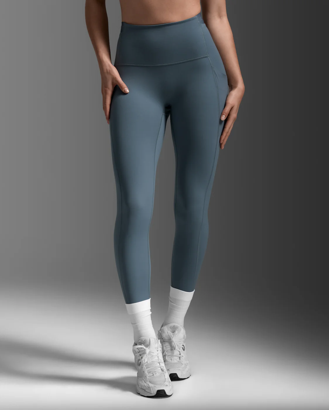 Form Stash Hi-Rise Compression Tights with Pockets - Image 2