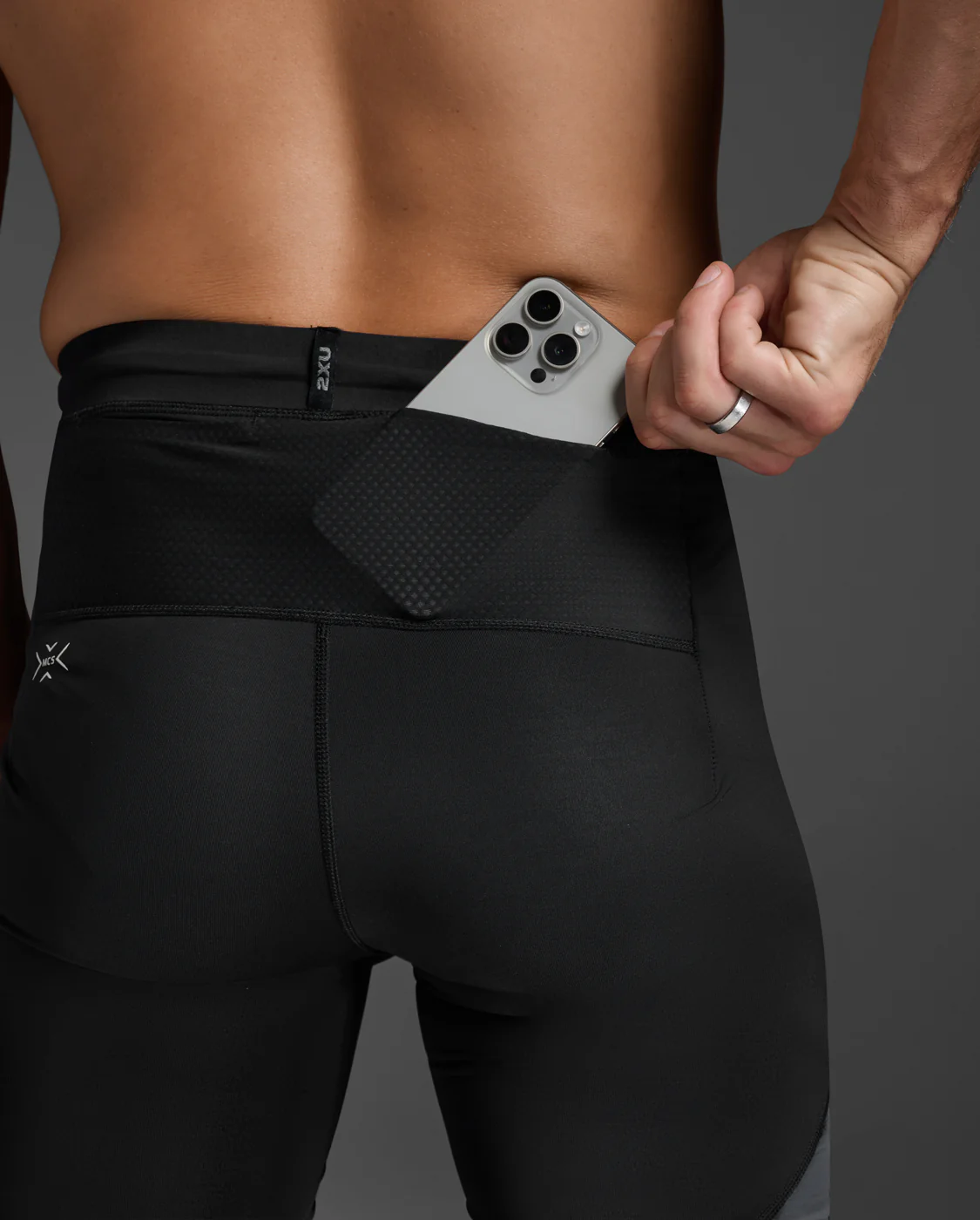 Light Speed React Compression Shorts - Image 4