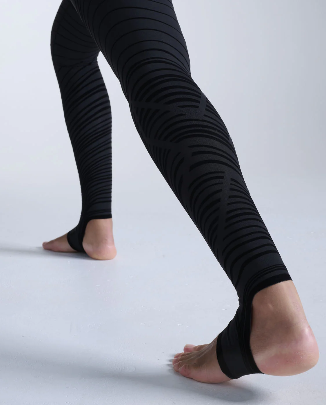 Recovery FIR Compression Tights - Image 7
